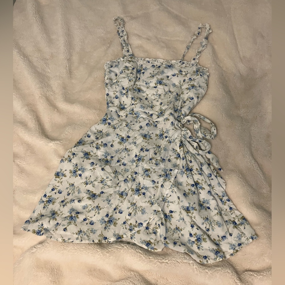 altard state white and blue flowered dress size s